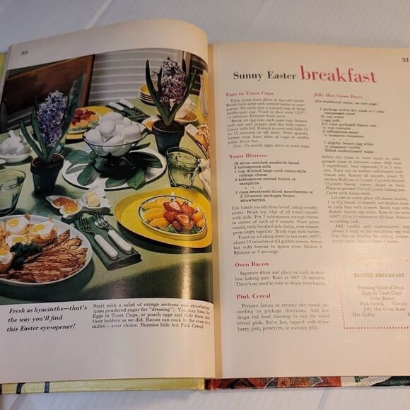 Better Homes Gardens Holiday Cook Book Vintage - Picture 7 of 15